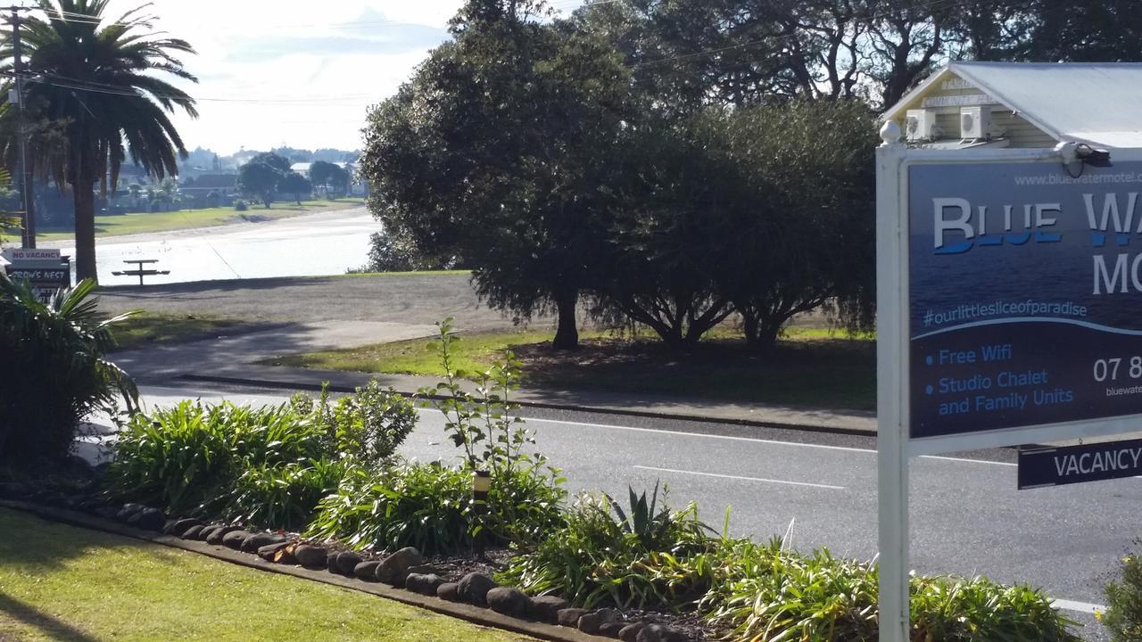 Blue Water Motel Tairua Exterior photo