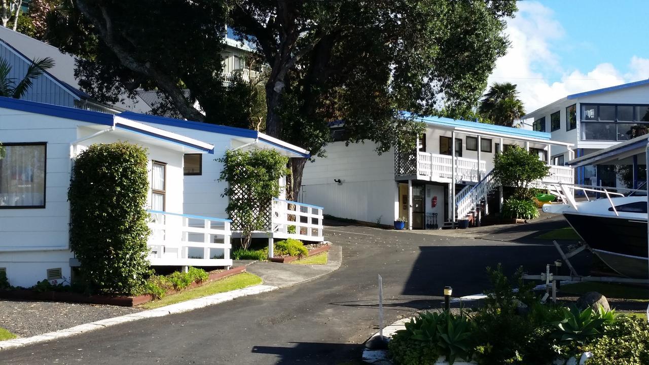 Blue Water Motel Tairua Exterior photo