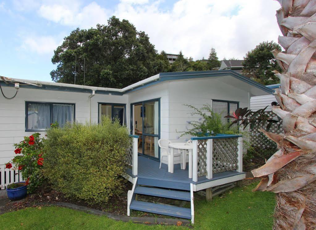 Blue Water Motel Tairua Exterior photo