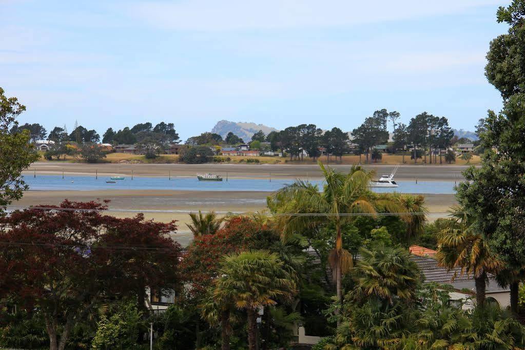 Blue Water Motel Tairua Exterior photo