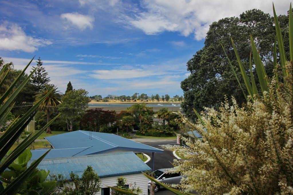 Blue Water Motel Tairua Exterior photo