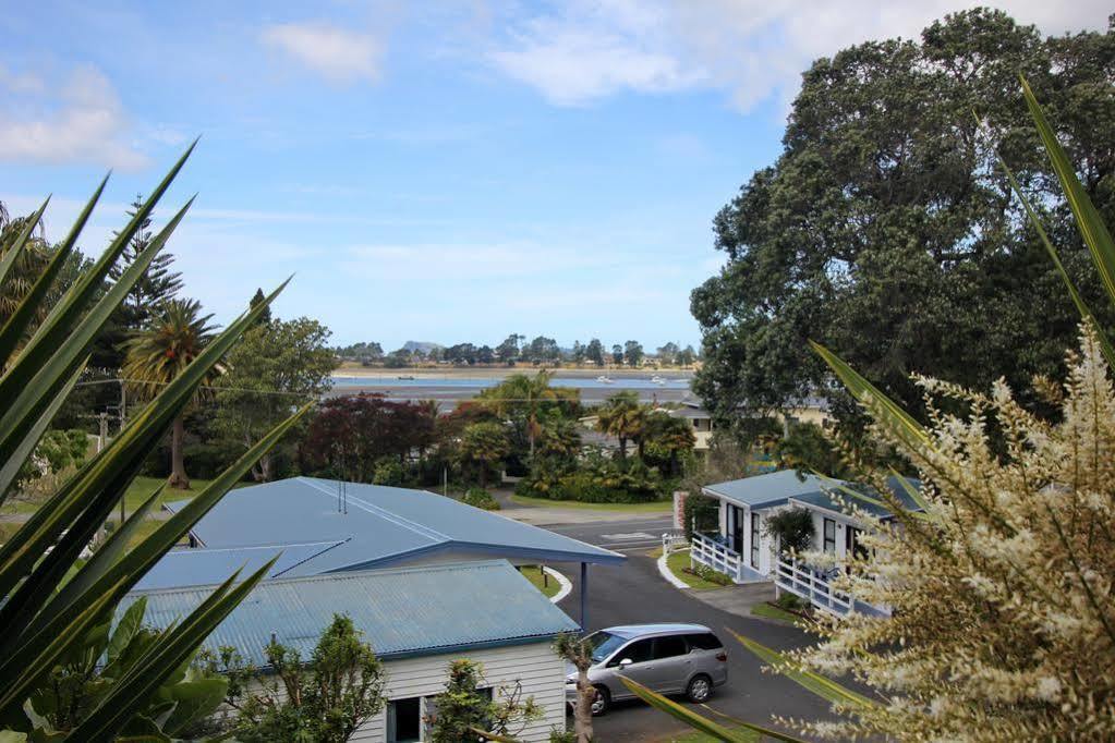 Blue Water Motel Tairua Exterior photo